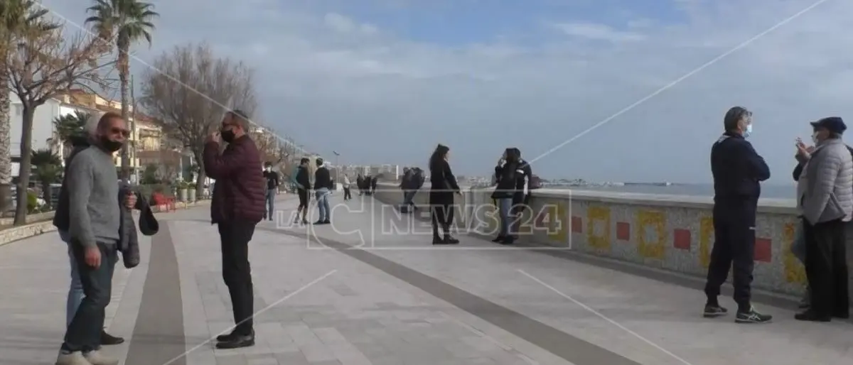 Covid, la Calabria passa da oggi in zona gialla: ecco tutte le regole da seguire