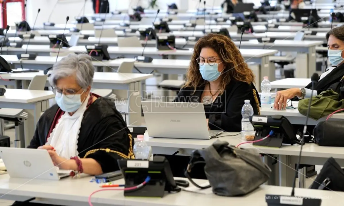 Rinascita Scott, gli avvocati delle parti: «Processo storico anche per l’impegno e la serietà del collegio giudicante»