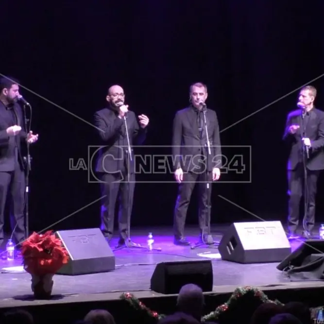 Kaulonia Music Festival, ovazione per i Neri per Caso: «La nostra fortuna? Vincere Sanremo»