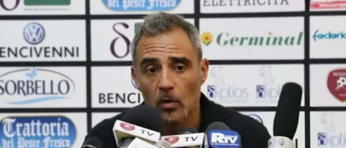 Reggina, adesso è ufficiale: in panchina torna Toscano. Oggi la presentazione