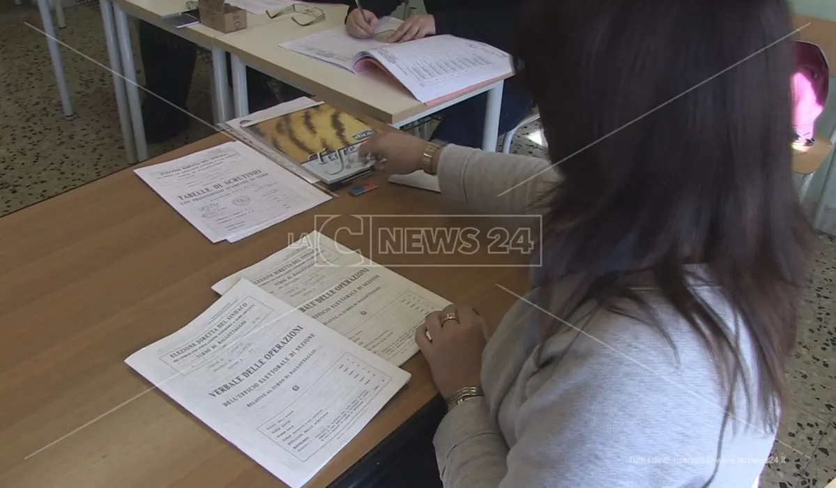 Comunali a San Nicola Arcella, verifiche sulle schede elettorali: traballa l’amministrazione targata Madeo