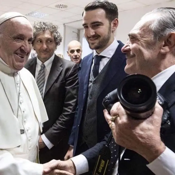 Le sue foto hanno segnato un’epoca, è calabrese il re dei paparazzi fra i grandi protagonisti della Dolce vita