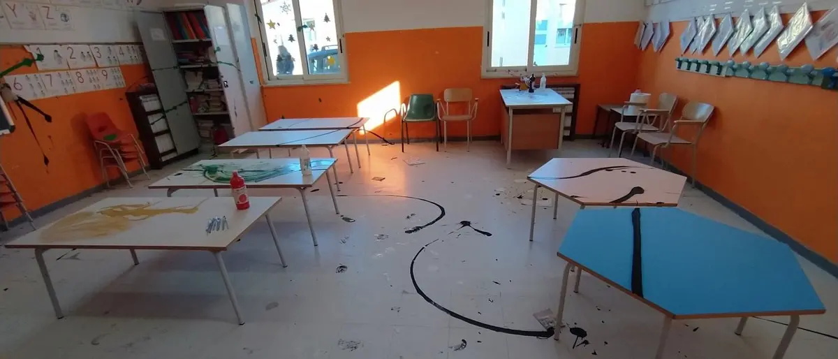 Isola Capo Rizzuto, ancora vandalismo nelle scuole: arrivano le ronde di sicurezza