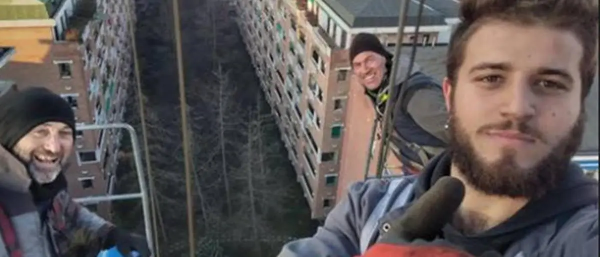 Gru cade su un palazzo: morti tre operai a Torino, ci sono anche feriti