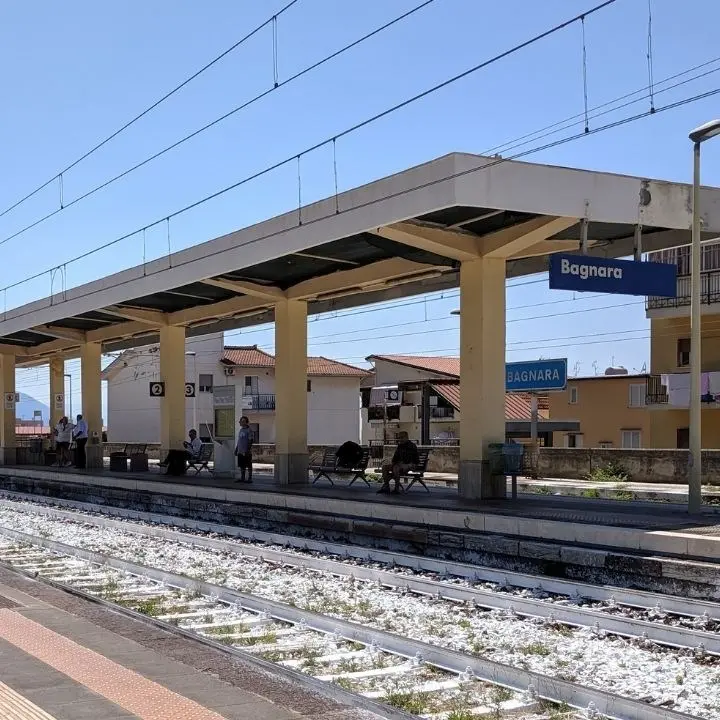 Massi sui binari, ripristinata la circolazione sulla tratta tra Rosarno e Reggio