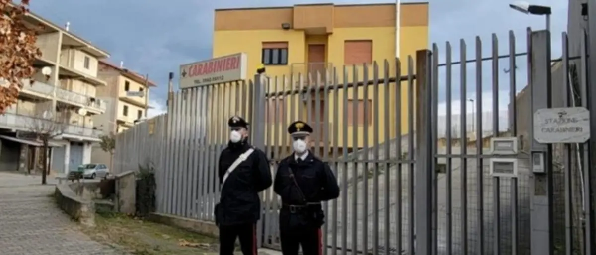 Aggredisce e perseguita un uomo di 39 anni, arrestato 29enne nel Crotonese