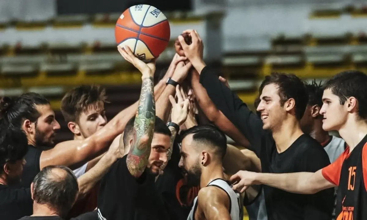 Basket, per la Viola è un bel Natale: super partita e Cassino ko