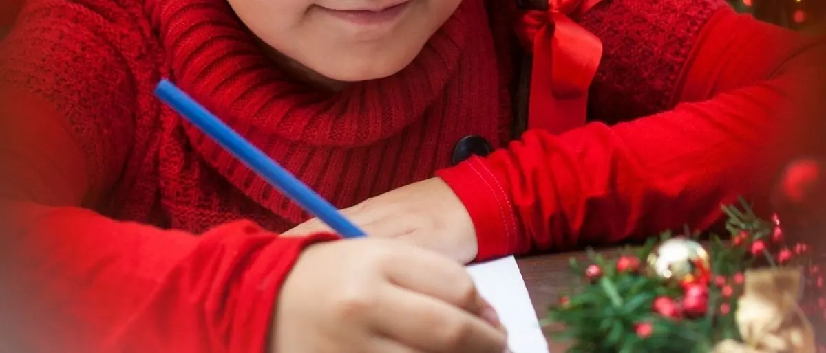 Vibo, la letterina a Babbo Natale che commuove il giocattolaio: «Voglio il mio papà»