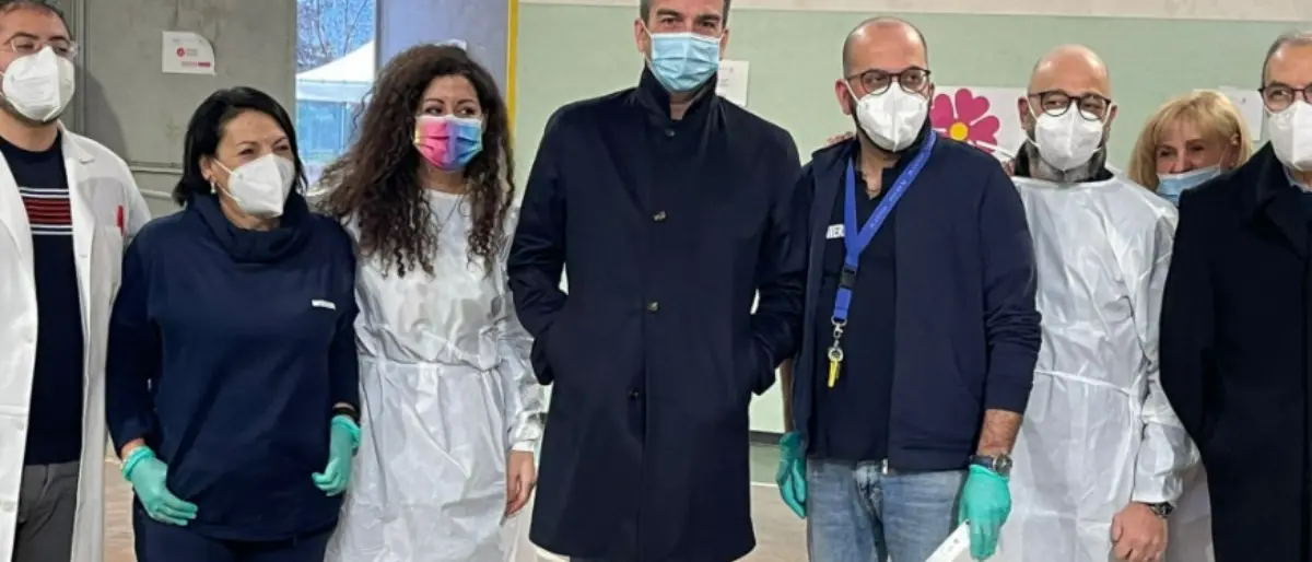 Covid, Occhiuto: «Più vaccini e posti letto per scongiurare la zona arancione»