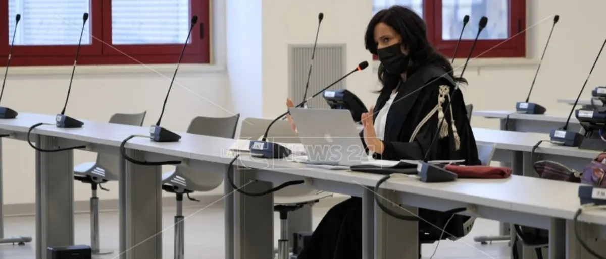 Rinascita Scott, la Range Rover finita all’asta e il trucco (illegale) per rientrarne in possesso