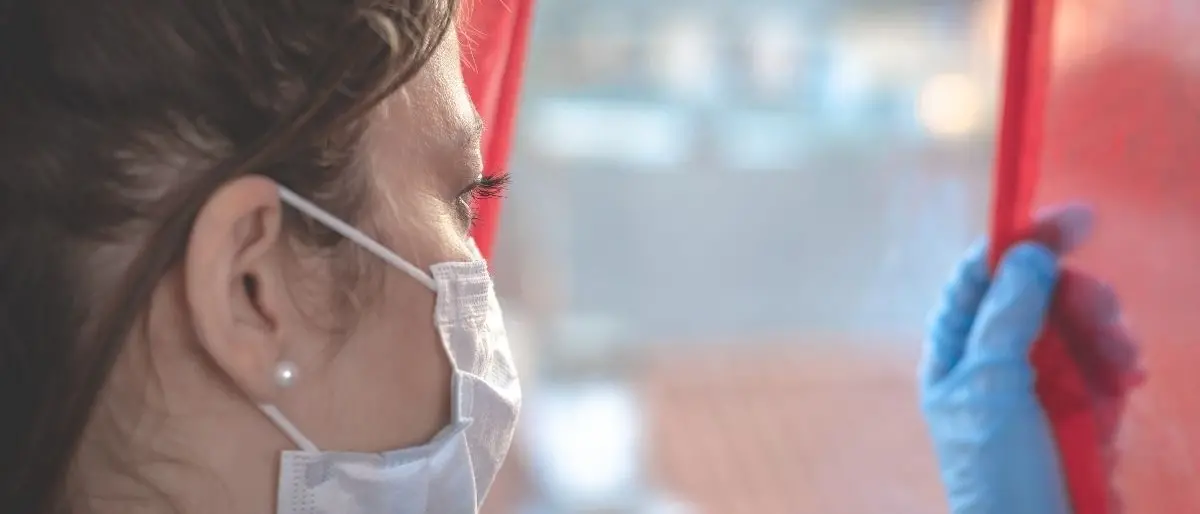 Vaccinazione obbligatoria per i lavoratori e lockdown per i no vax: il Governo ci pensa, oggi la decisione