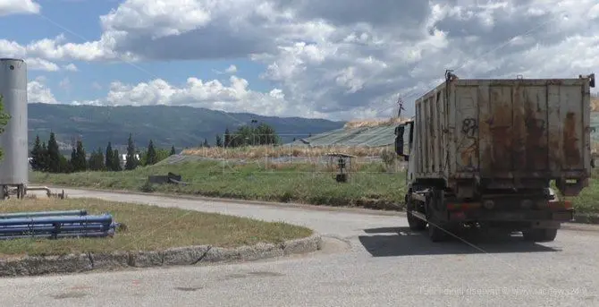 Rifiuti, il Tar boccia la Regione: a Lamezia potrà conferire solo la provincia di Catanzaro