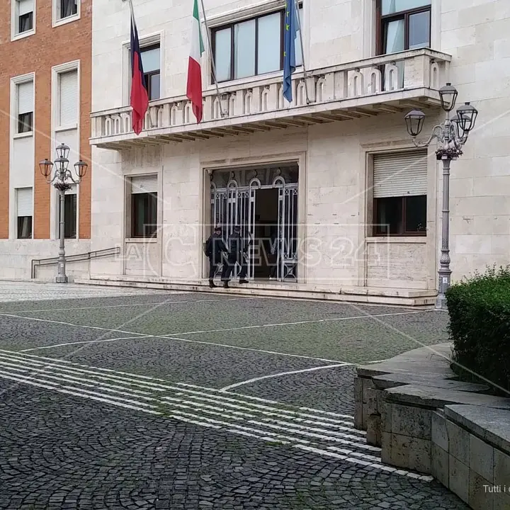 Firma-gate a Crotone, il chiarimento del consigliere Meo. La controreplica