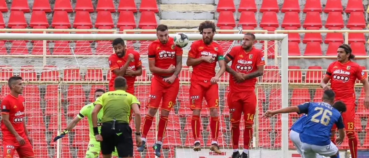 Catanzaro Calcio, un 2021 con illusioni e delusioni per i giallorossi