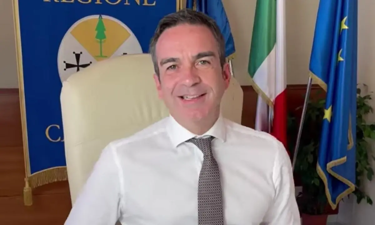 Dalla sanità alle infrastrutture, le promesse e gli auguri di Occhiuto: «Calabria, una Regione bellissima»