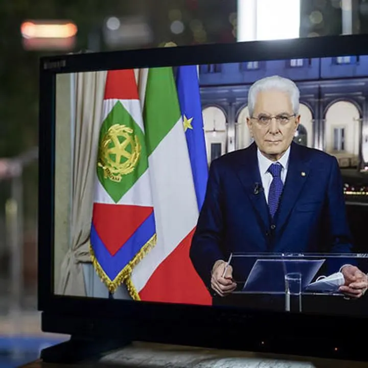 Mattarella in Tv a reti unificate per il discorso di fine anno: resta al Quirinale?