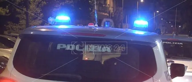 Cosenza, colpo di pistola contro una finestra durante i festeggiamenti per Capodanno