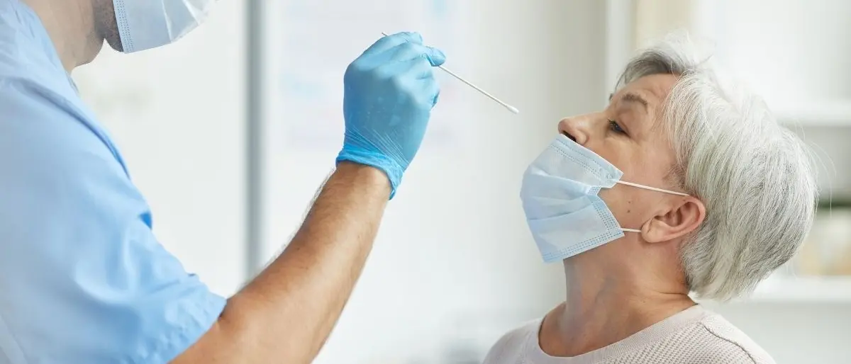 La stangata dei test Covid sulle famiglie calabresi a causa della crescita dei contagi e ritardi Asp