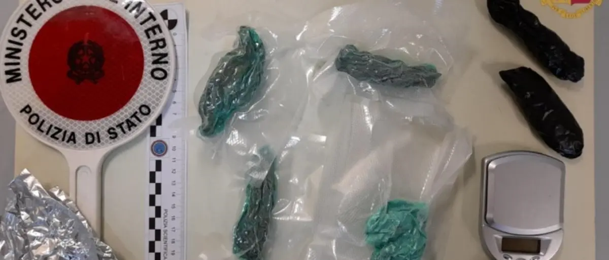 Detenzione e spaccio di droga, un arresto e due denunce nel Vibonese