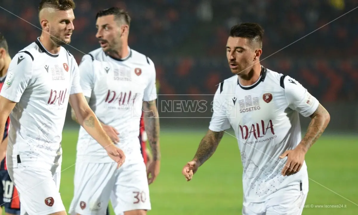 Contagi da Covid in aumento, Reggina-Brescia: una partita che è impossibile non rinviare