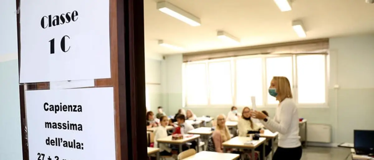 Scuole, il Governo tiene il punto: «Nessun ripensamento, si torna in classe»