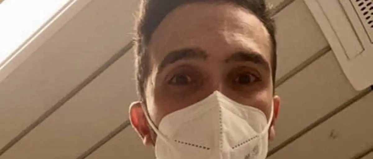 Dario, la guardia medica che tutti i giorni lotta a mani nude per una sanità migliore