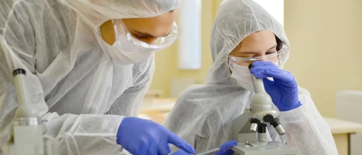 Covid, individuata Deltacron: la nuova variante che combina Delta e Omicron