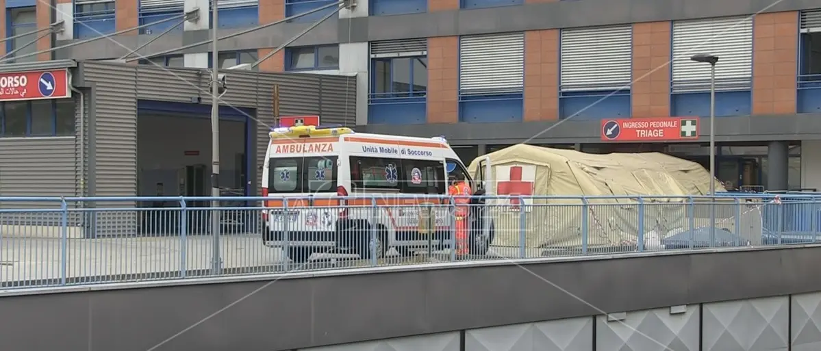 Cosenza, al Pronto soccorso si assumono medici e infermieri ma solo per tre mesi