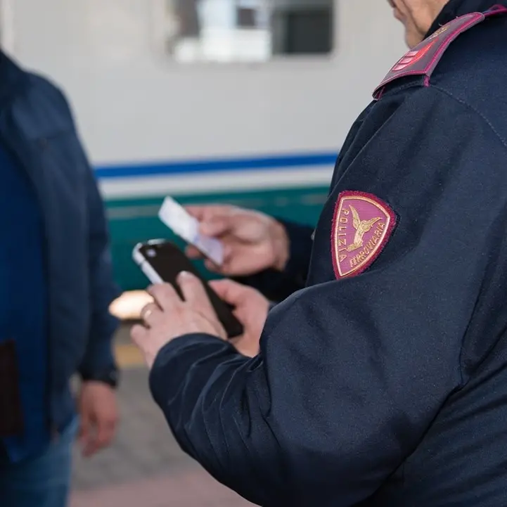 Polizia ferroviaria, controlli serrati nel periodo di Natale: un arresto e 5 sanzioni in Calabria
