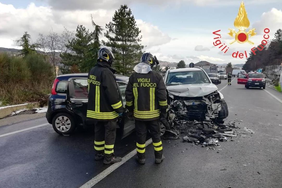 Incidente a San Giovanni in Fiore, un morto e due feriti