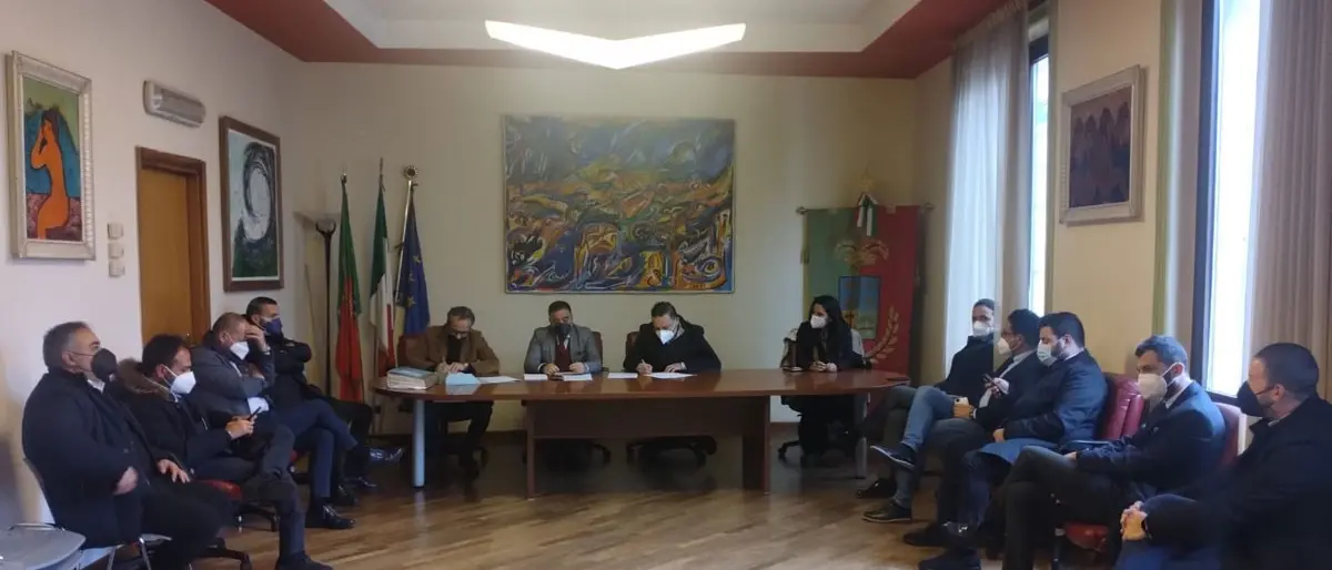 Provincia di Crotone, il presidente Ferrari assegna le deleghe ai consiglieri di maggioranza