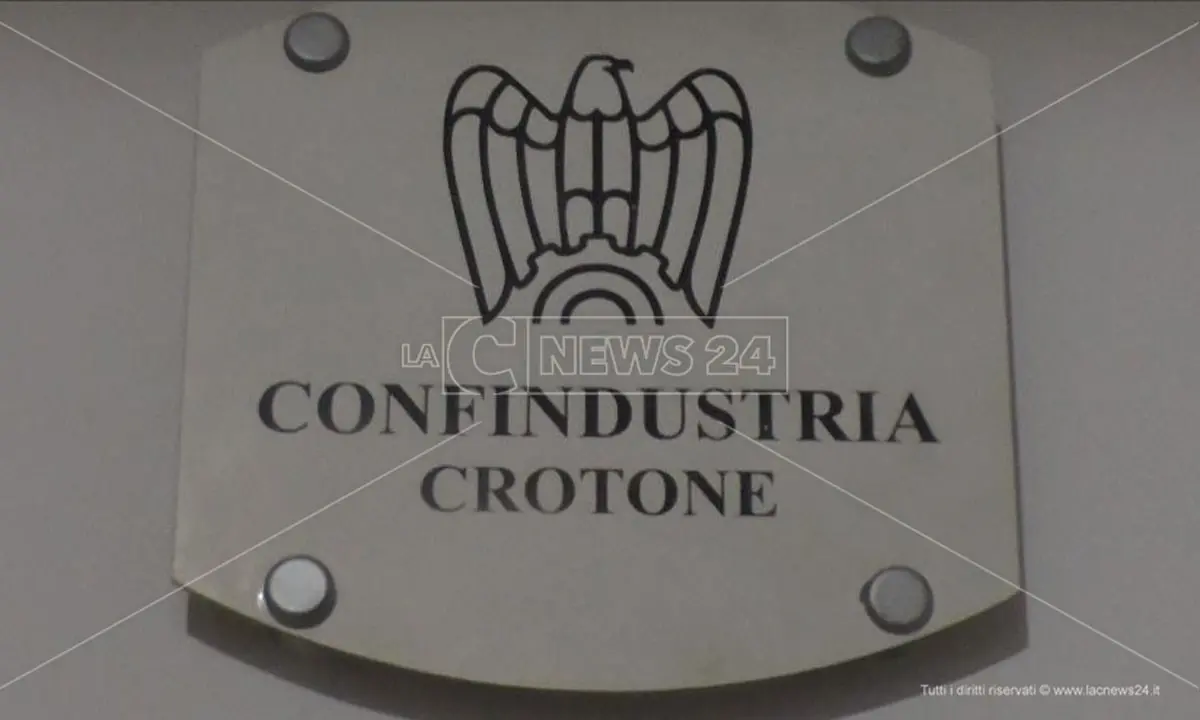 Pnrr, Confindustria Crotone sollecita il Comune: «Servono gruppi di lavoro per passare dai progetti alle opere»