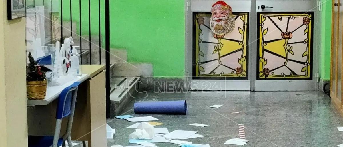 Vandali in azione a Catanzaro, convocato il Comitato provinciale per l’ordine e la sicurezza