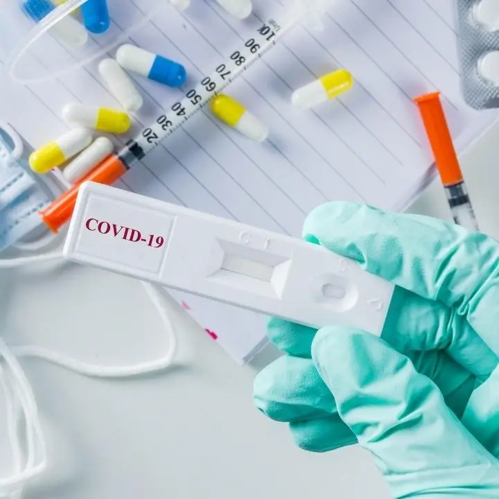 Covid, in Calabria contagi ancora alti (2189): 28 ricoveri in più in reparto e 4 in Rianimazione