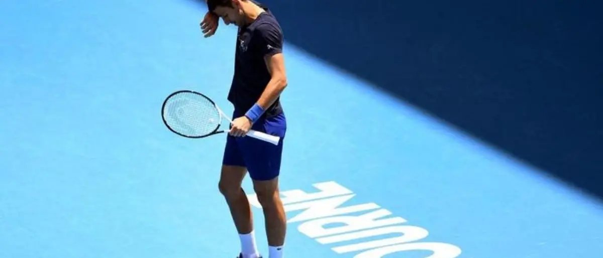 L’ammissione di Djokovic: «Ero positivo al Covid ma ho rotto l’isolamento per un'intervista»