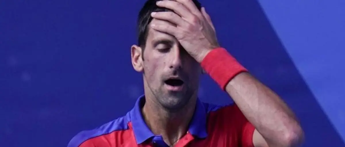 Djokovic, il governo australiano annulla per la seconda volta il visto: va espluso