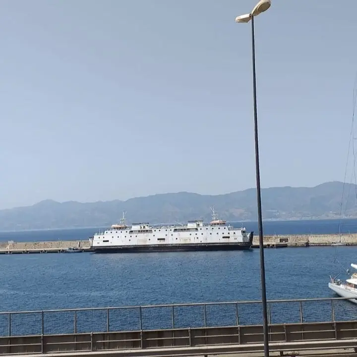 Porti Calabria, 37 mln per trasporto veloce tra Reggio e Messina: il bando del ministero Infrastrutture