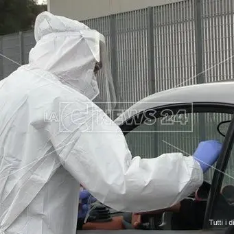 Ritardi sui tamponi, l’Asp di Cosenza chiarisce: «Nessun arretrato»