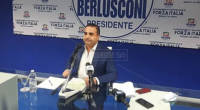 Aeroporto Reggio Calabria, Cannizzaro: «Falcomatà e i suoi amici non se ne sono mai occupati»