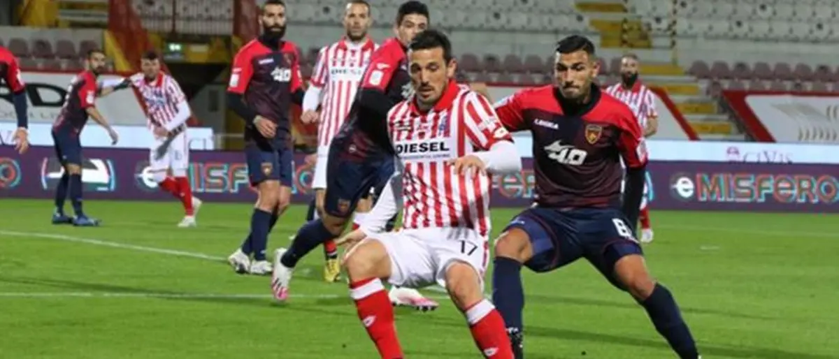 Serie B, il Cosenza pareggia a Vicenza: sblocca Meggiorini, risponde Tiritiello