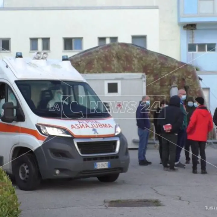 Crotone, grazie ad Emergency 31 posti letto in più nel secondo reparto Covid