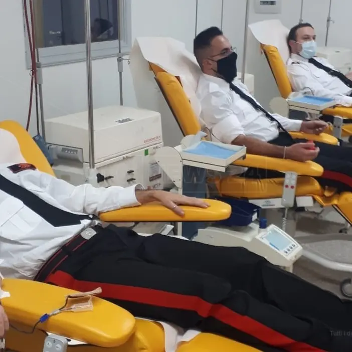 Cosenza, carabinieri guariti dal Covid donano il loro plasma