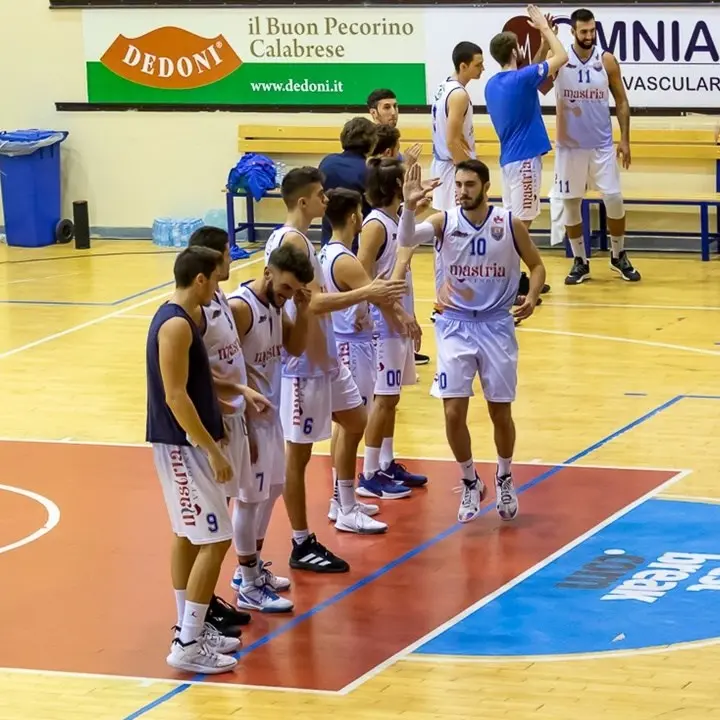 Basket Serie B, nulla da fare per la Mastria Catanzaro: seconda sconfitta consecutiva