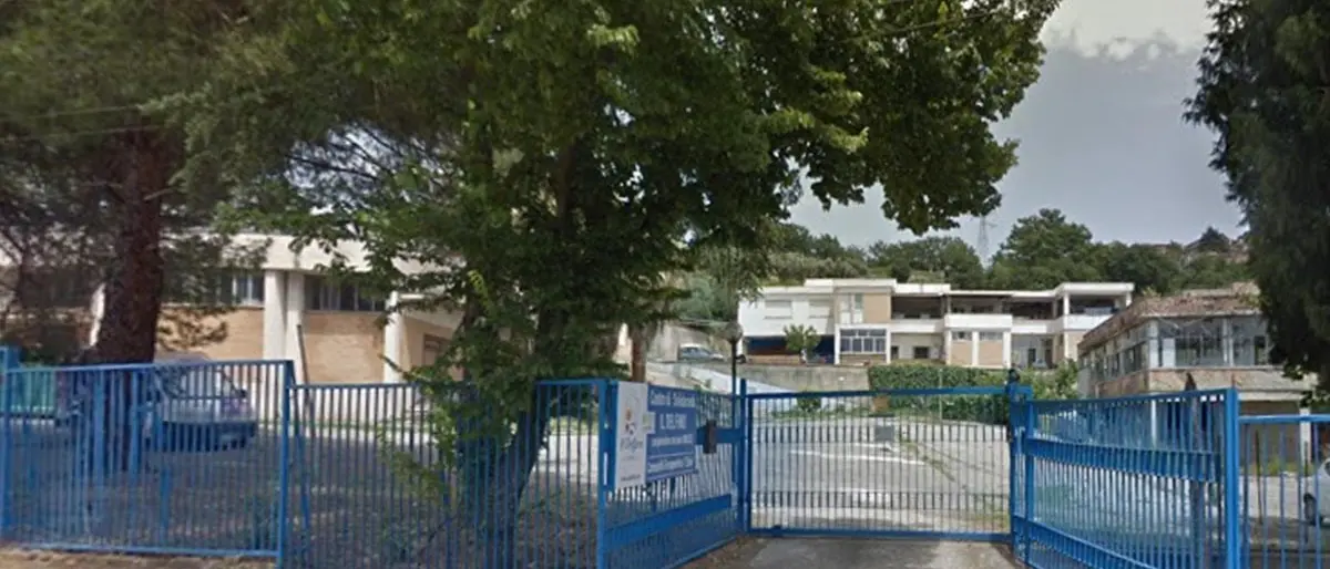 Coronavirus, focolaio nel centro migranti di Castiglione cosentino: 16 casi