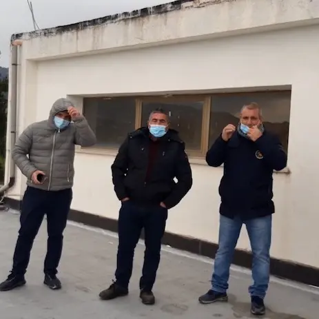 Senza stipendio da mesi, nuova protesta degli operai del consorzio di bonifica di Trebisacce