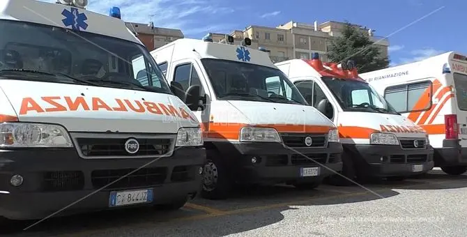 A Catanzaro 118 in ginocchio: personale in fuga e l'Asp cerca nuovi medici