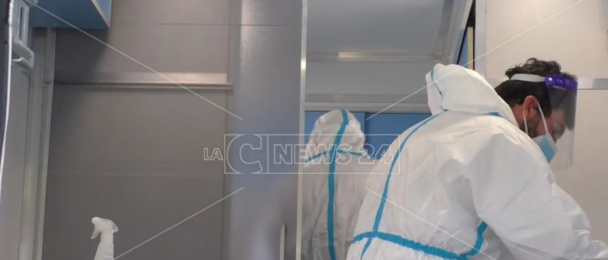 Crotone, effettuati i primi 763 test anti-Covid su persone in difficoltà: emersi 6 casi