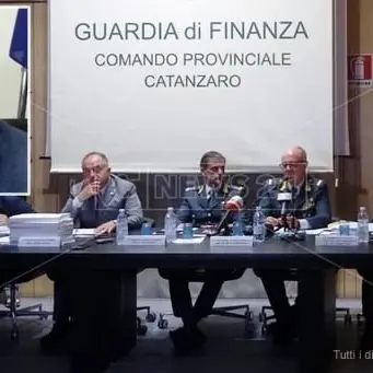 Mafia, soldi e ricatti ai dipendenti alle regionali: andare a votare per non essere licenziati