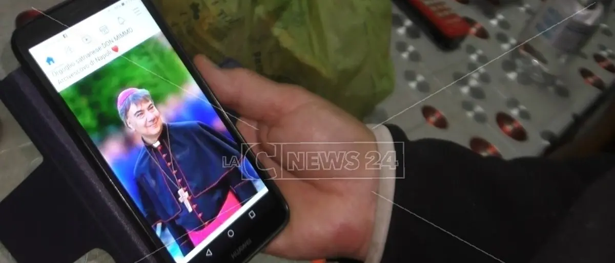 Don Mimmo Battaglia arcivescovo di Napoli, la commozione della sua Satriano