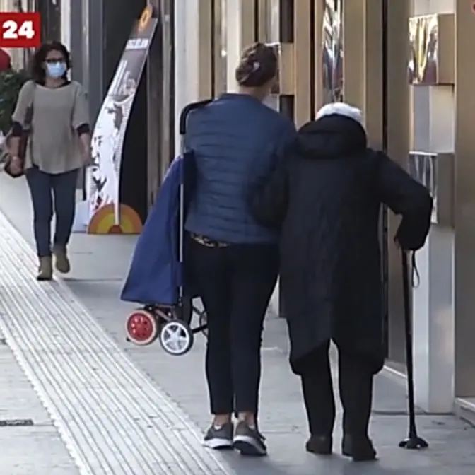 Italia sempre più vecchia, sale l’età media: in Calabria è di 44 anni. Continua la fuga dal Sud
